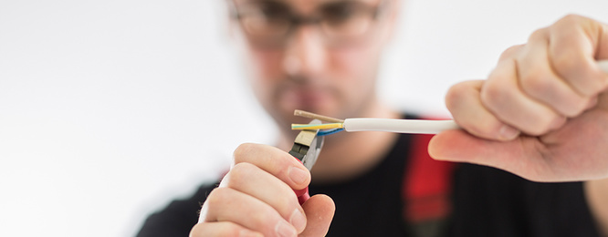 Elektroprüfung bei Elektrotechnik Gernandt in Eisenach / Neukirchen