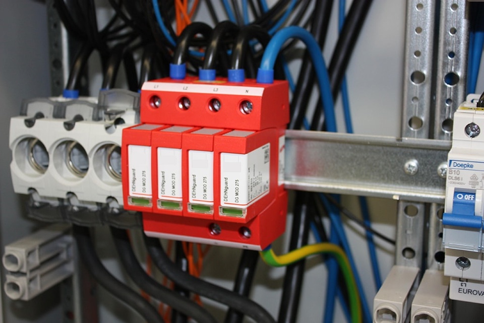 U berspannungsschutz bei Elektrotechnik Gernandt in Eisenach / Neukirchen